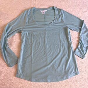 ATHLETA STRATUS LONG SLEEVE SCOOP NECK SHIRT TOP AQUA LIGHT BLUE WOMEN'S SIZE S